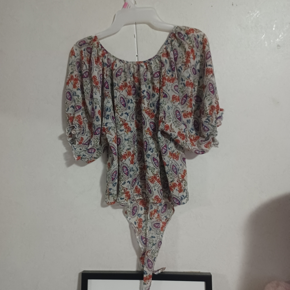 Half shoulder top
